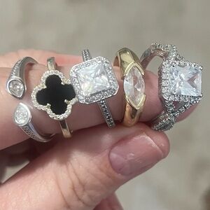 Elegant ring bundle.